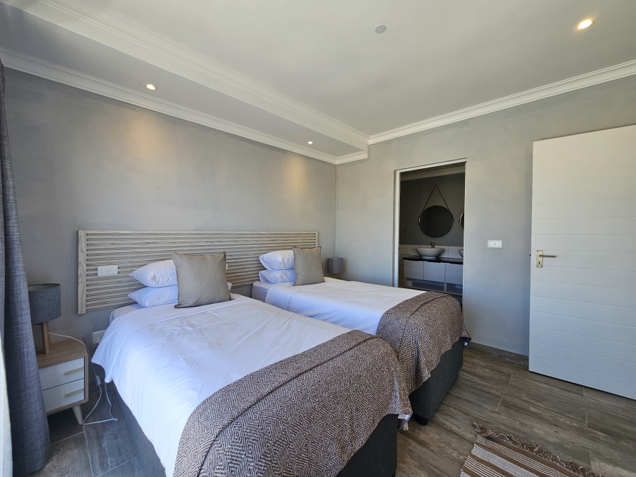 To Let 2 Bedroom Property for Rent in Port St Francis Eastern Cape